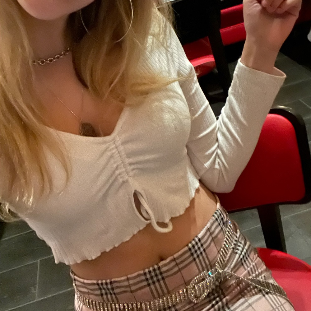 White crop top